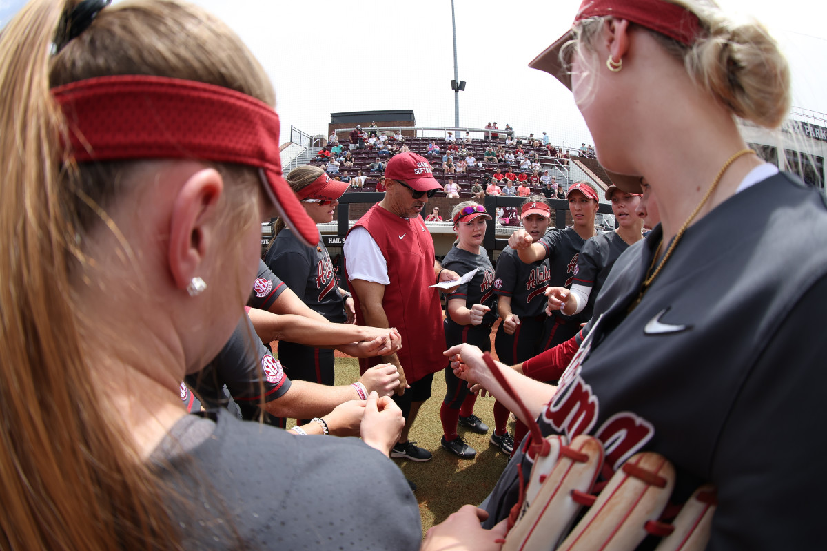 Alabama Softball Squanders Sweep in Seventh Inning at Ole Miss Sports