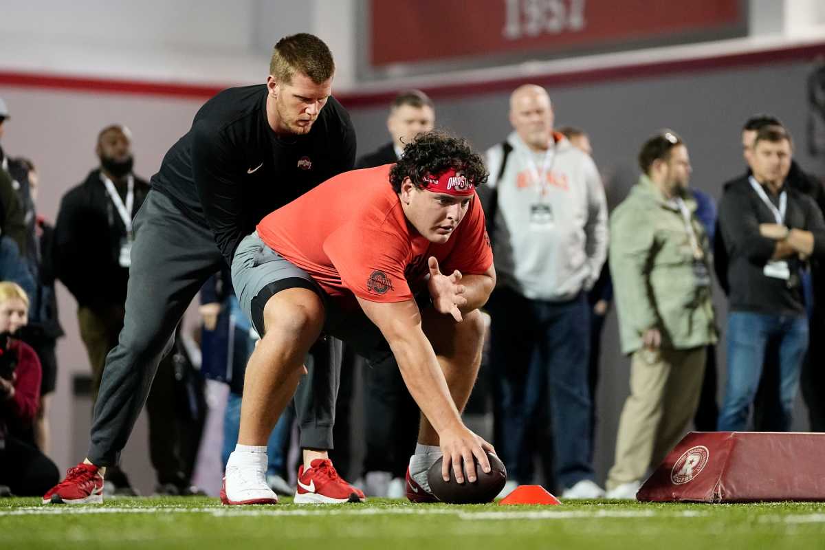 Ohio State Buckeyes Luke Wypler works out during Ohio State football s pro day at the Woody Hayes Athletic Center in Columbus on March 22, 2023. Football Ceb Osufb Pro Day