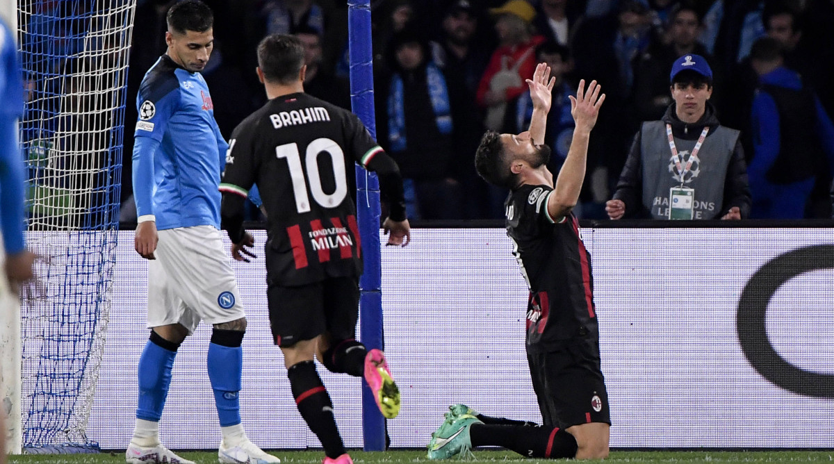Olivier Giroud celebrates a goal against Napoli.