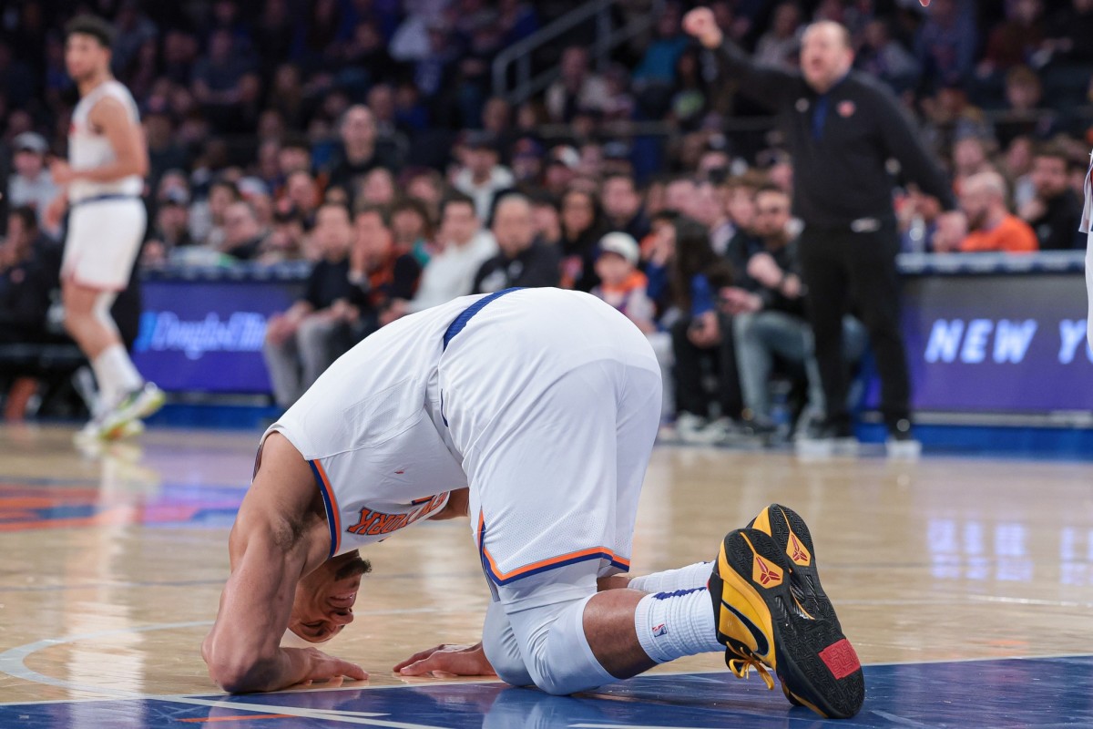 Knicks And Cavs Injury Reports For Game 2 Fastbreak on FanNation
