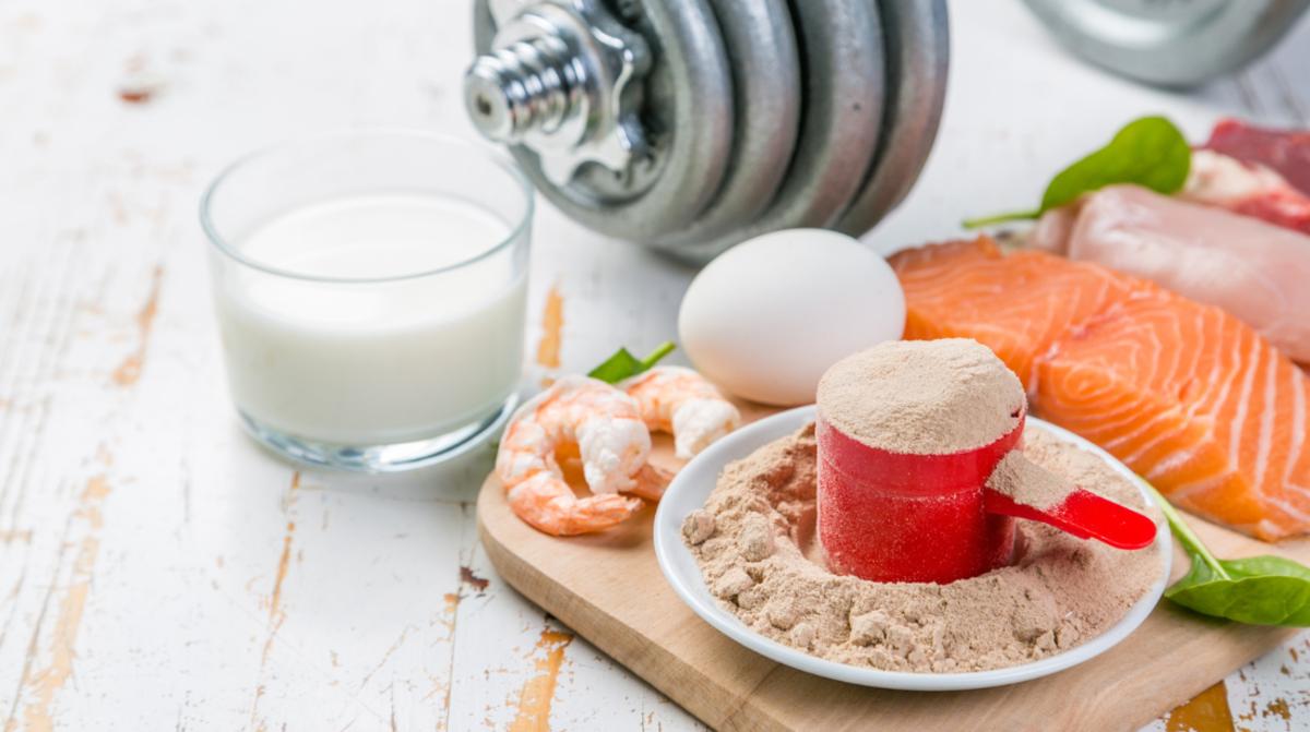 protein-powder-eggs-milk-shrimp-salmon-chicken-dumbbell-best-ways-to-get-protein