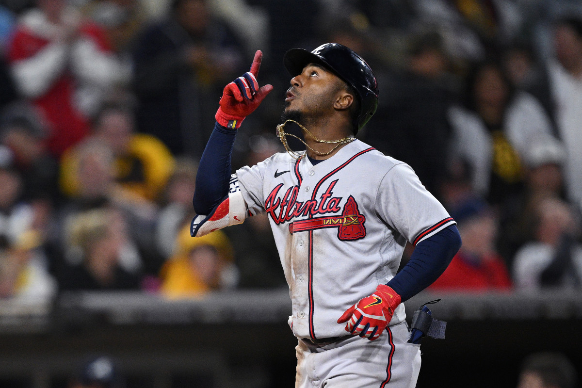 WATCH: Ozzie Albies blows game open with a late three-run tater in San  Diego - Sports Illustrated Atlanta Braves News, Analysis and More