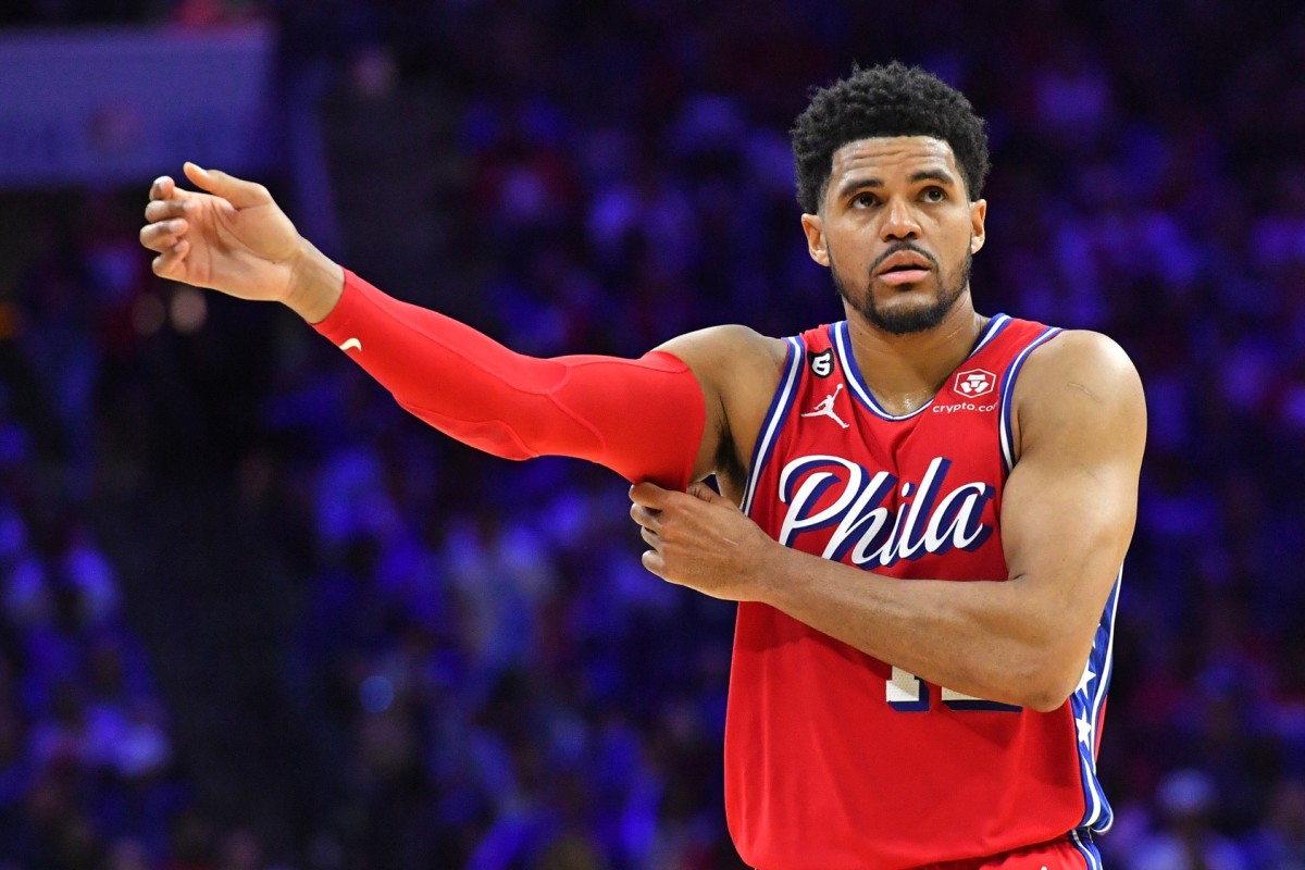 76ers forward Tobias Harris preparing for a matchup.