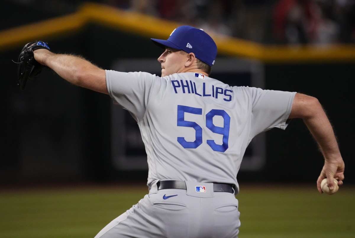Dodgers Roster Moves and Injury Updates: Phillips, Smith, Gonzalez