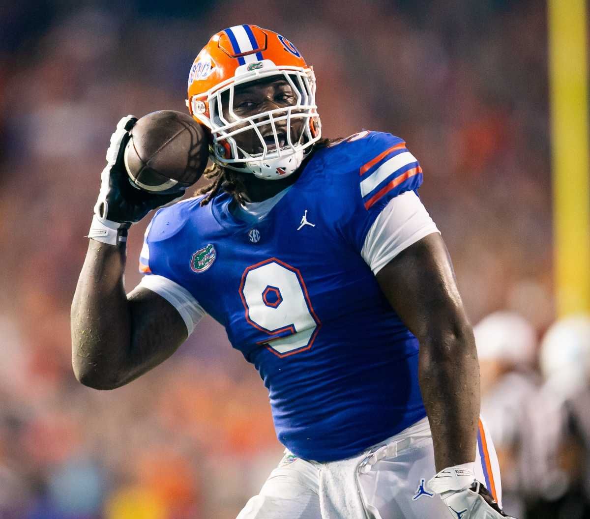 Gervon Dexter celebrates an interception against the Kentucky Wildcats