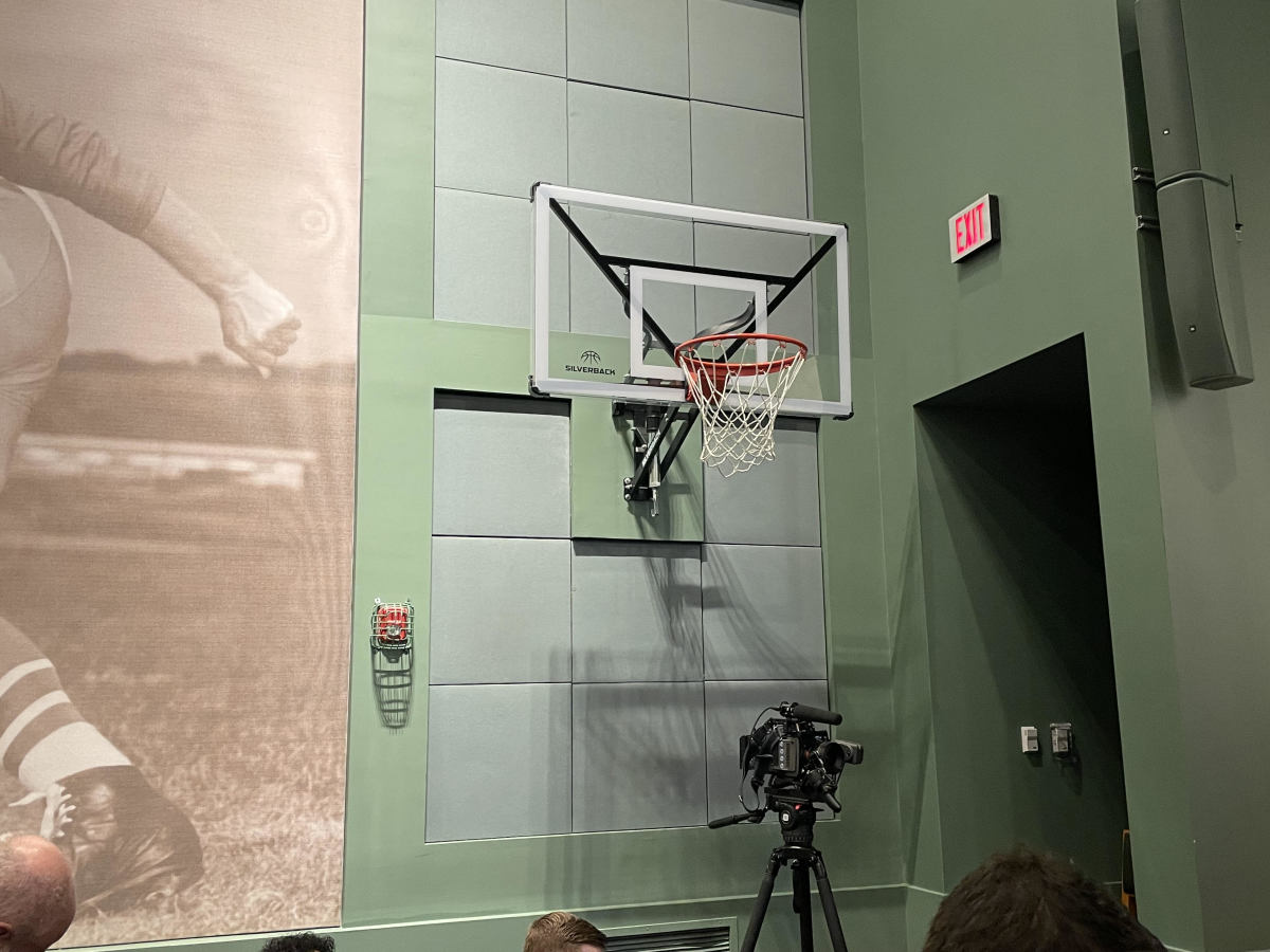Nick Sirianni's installed basketball hoop in the NovaCare Complex auditorium