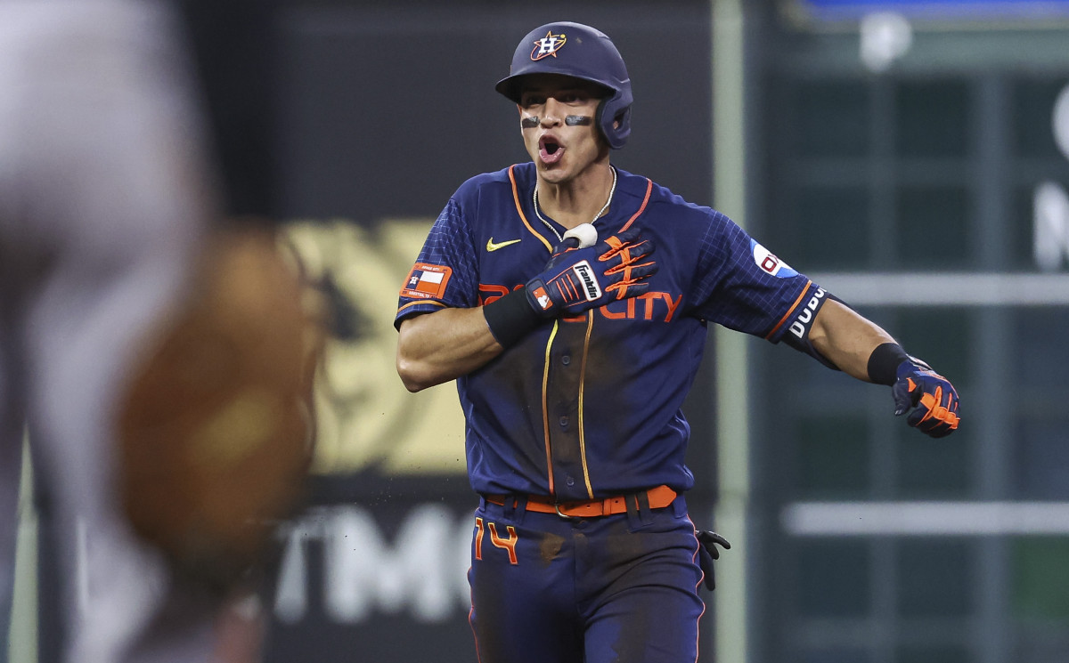 Houston Astros second baseman Mauricio Dubón reacts after hitting an RBI double during the seventh inning against the SF Giants. (May 1, 2023)
