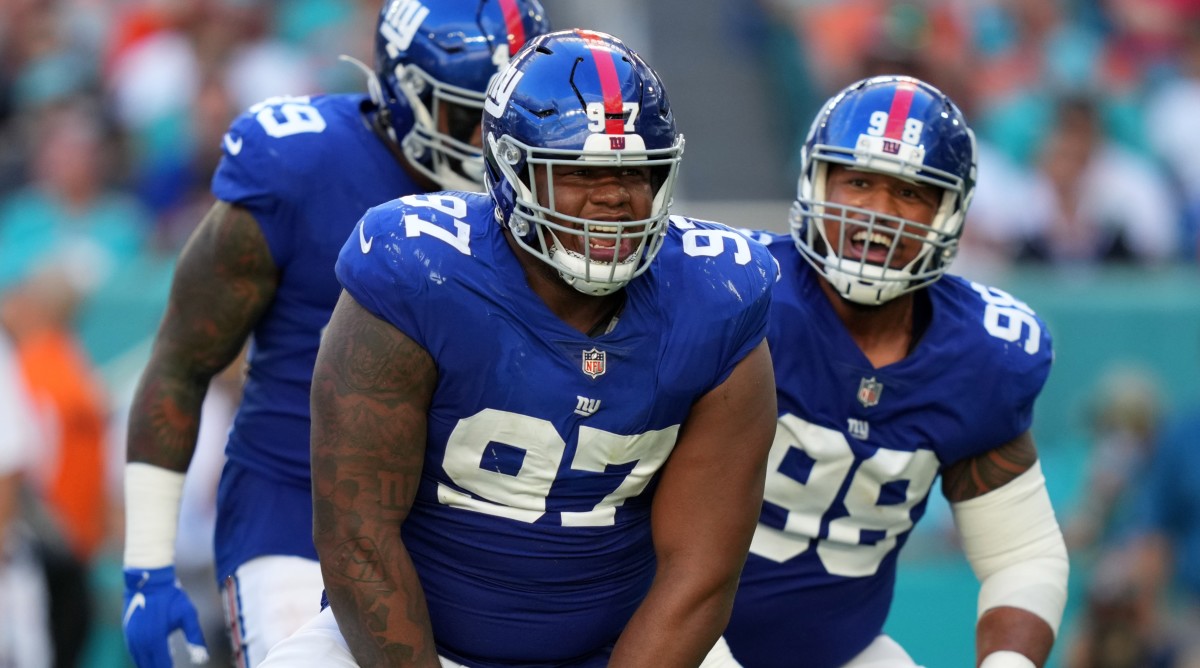 Giants defensive tackle Dexter Lawrence received a four-year extension worth $90 million.