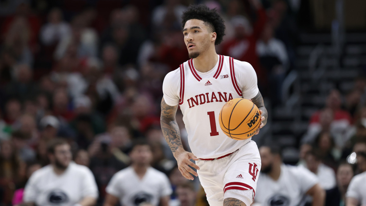 Indiana Hoosiers guard Jalen Hood-Schifino brings the ball up court against the Penn State Nittany Lions during the second half at United Center.