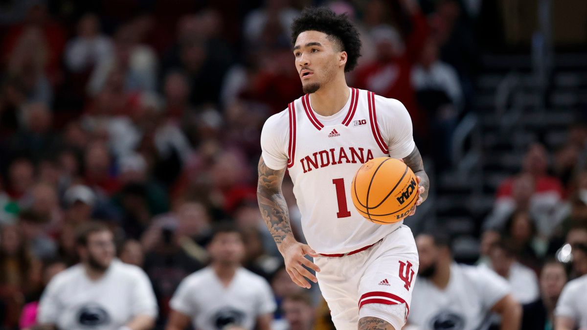 Indiana Hoosiers guard Jalen Hood-Schifino brings the ball up court against the Penn State Nittany Lions during the second half at United Center.