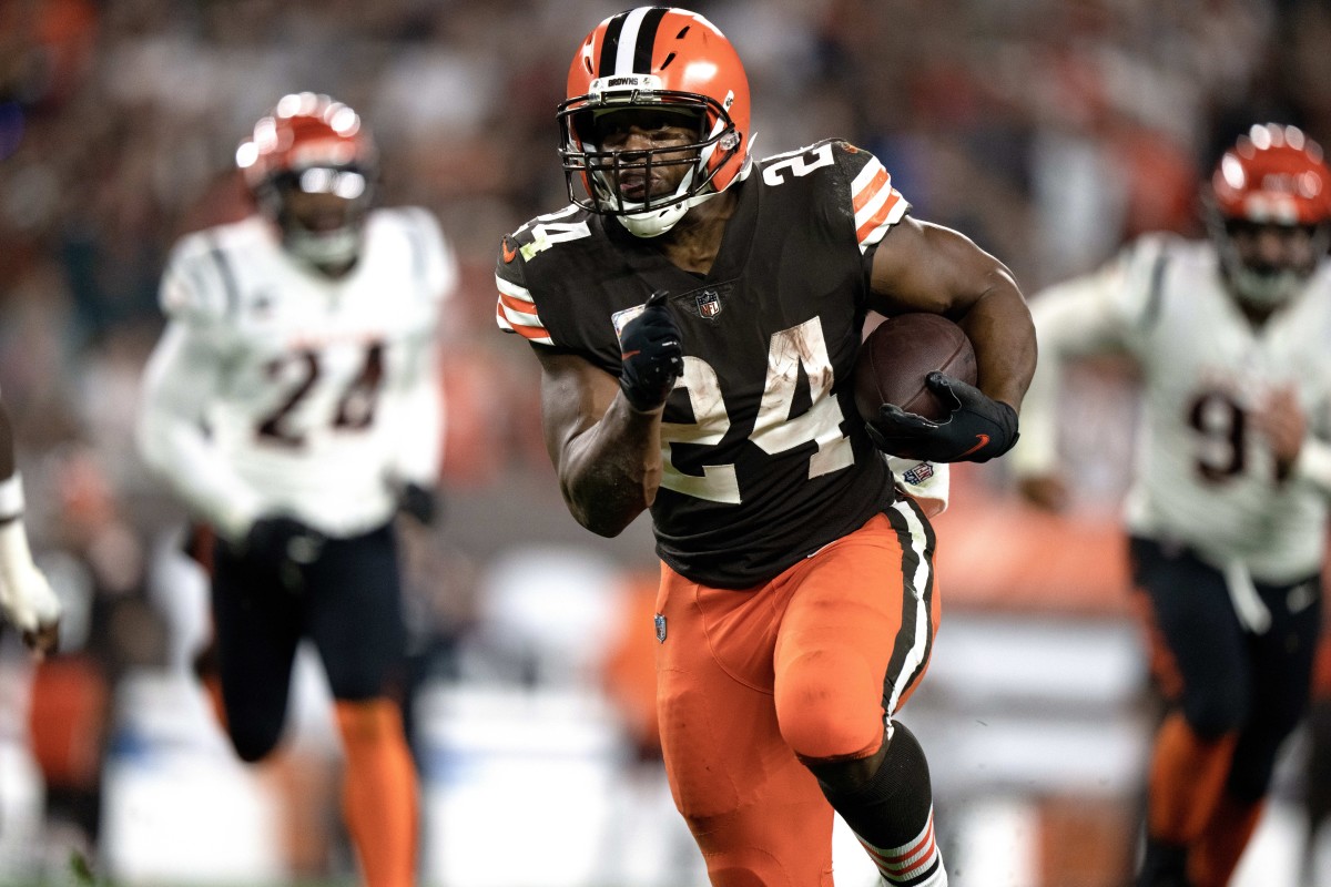 Oct 31, 2022; Cincinnati, OH, USA; Cleveland Browns running back Nick Chubb (24) carries the ball for a first down in the third quarter during an NFL Week 8 game against the Cincinnati Bengals, Monday, Oct. 31, 2022, at FirstEnergy Stadium in Cleveland. Mandatory Credit: Albert Cesare-USA TODAY Sports