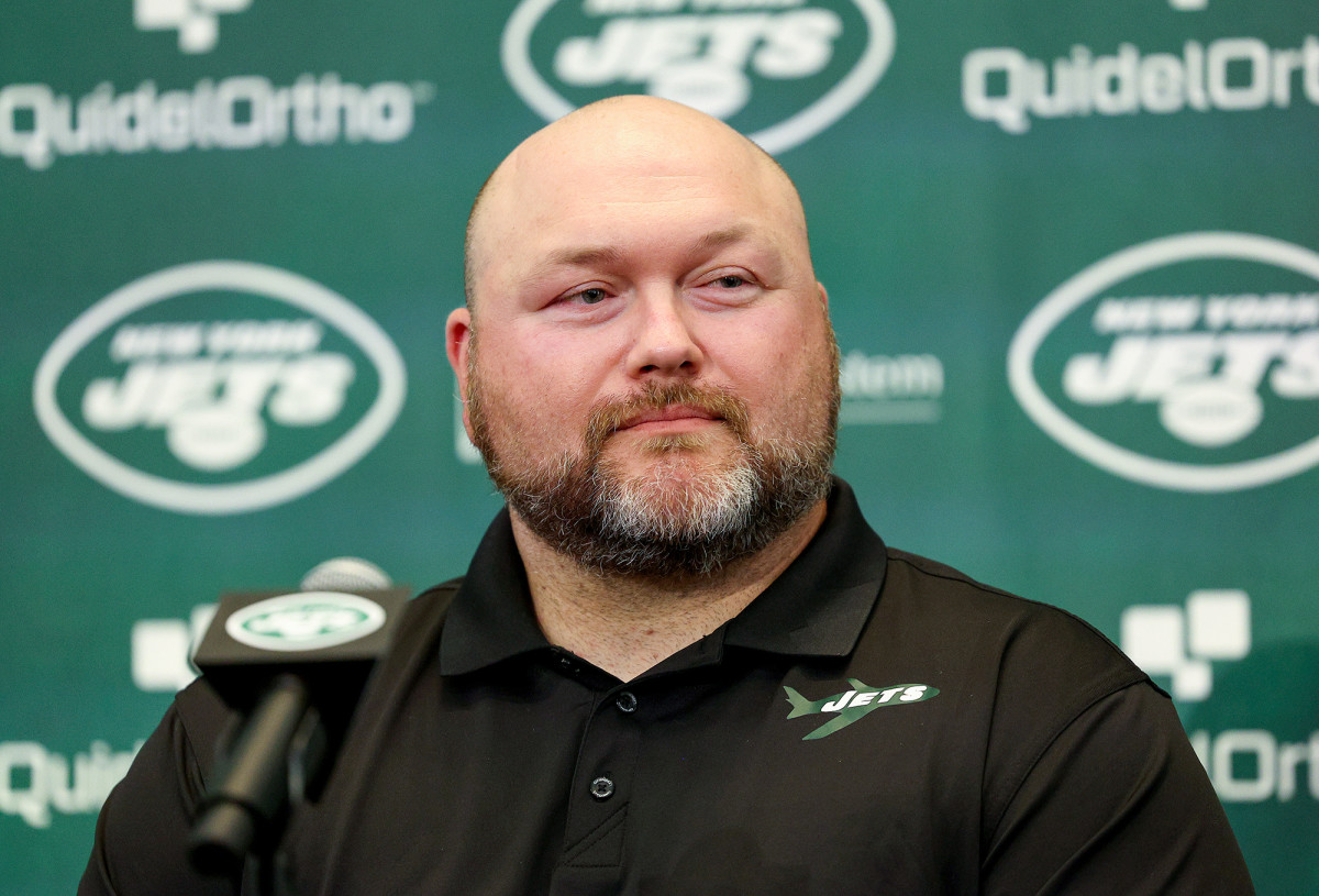Jets GM Joe Douglas at a press conference