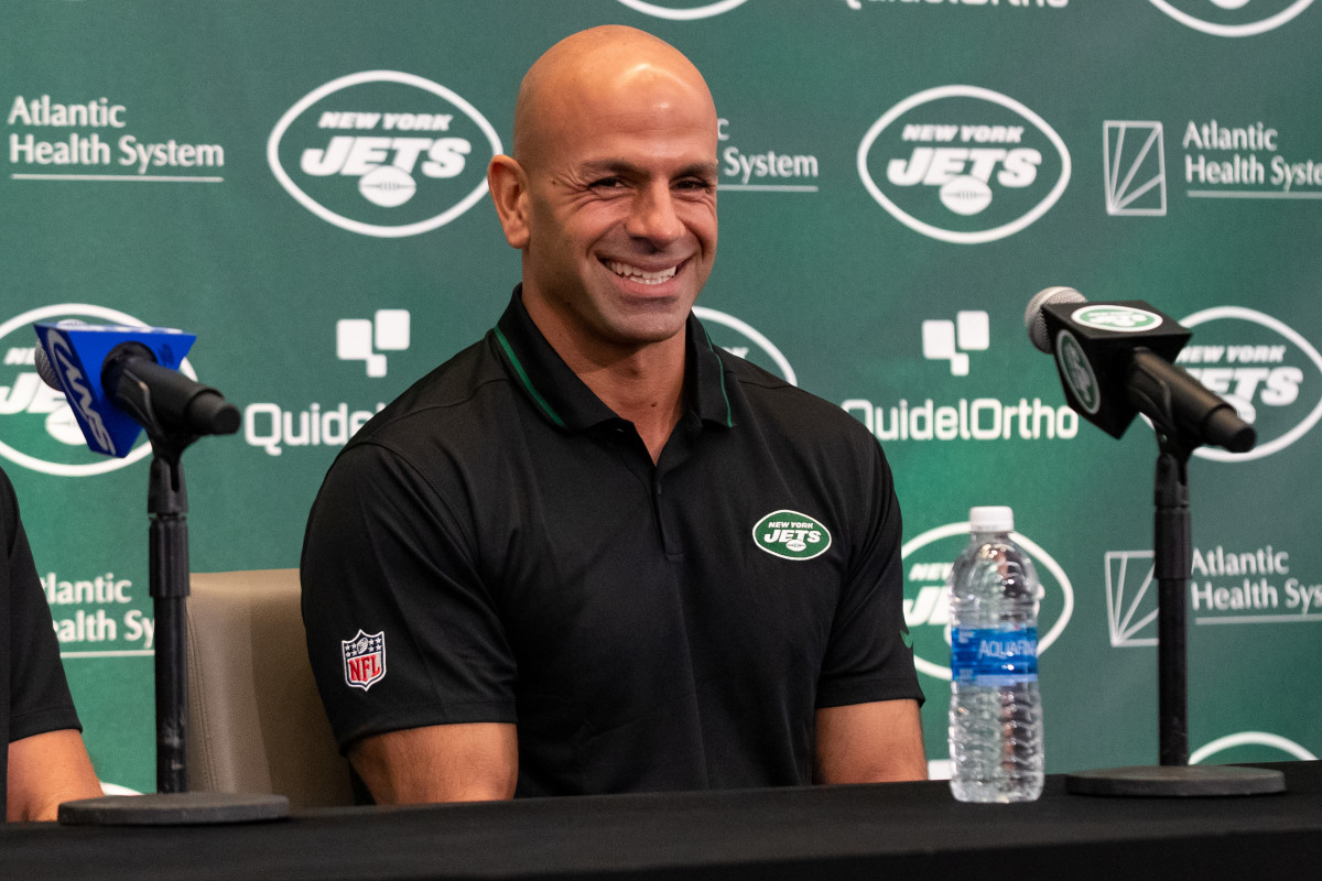 Jets' head coach Robert Saleh at Aaron Rodgers' introductory press conference