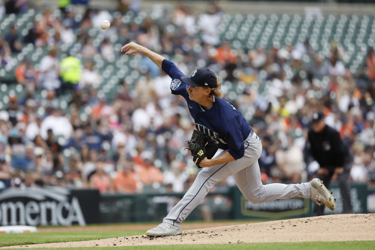 Seattle Mariners' Rookie Makes Team History with Dominant Outing on
