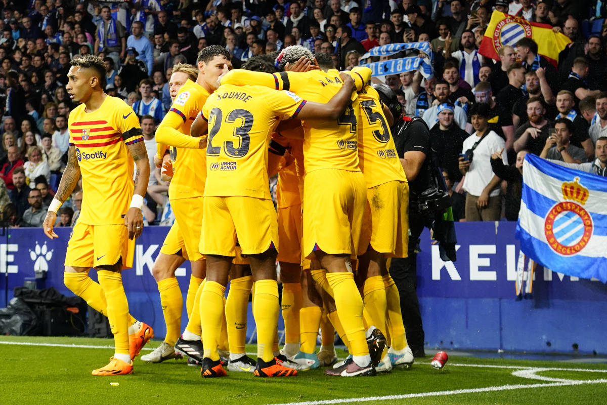 Players from FC Barcelona pictured celebrating a goal during their 4-2 win at Espanyol in May 2023