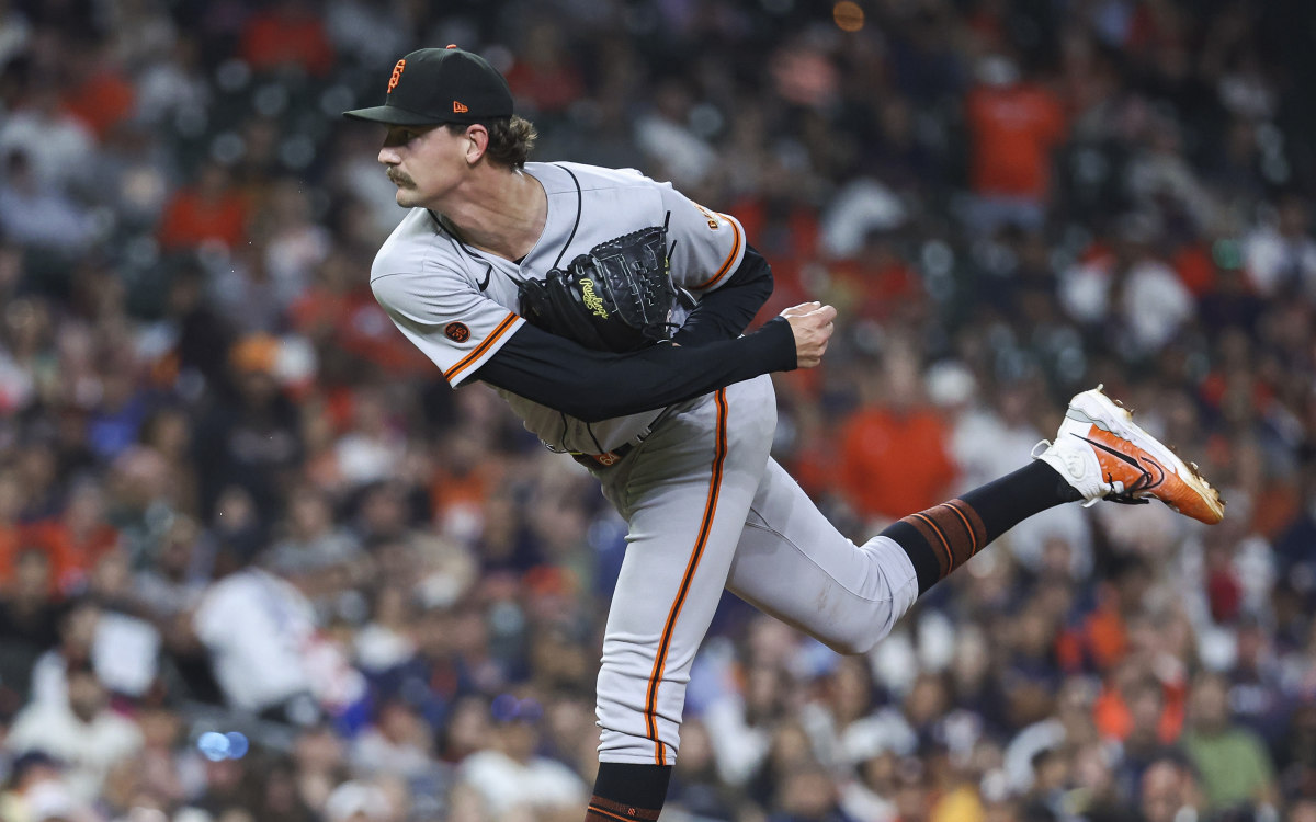 SF Giants relief pitcher Sean Hjelle delivers a pitch during the seventh inning against the Houston Astros (2023).
