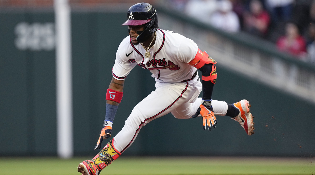 Ronald Acuña Jr. running the bases