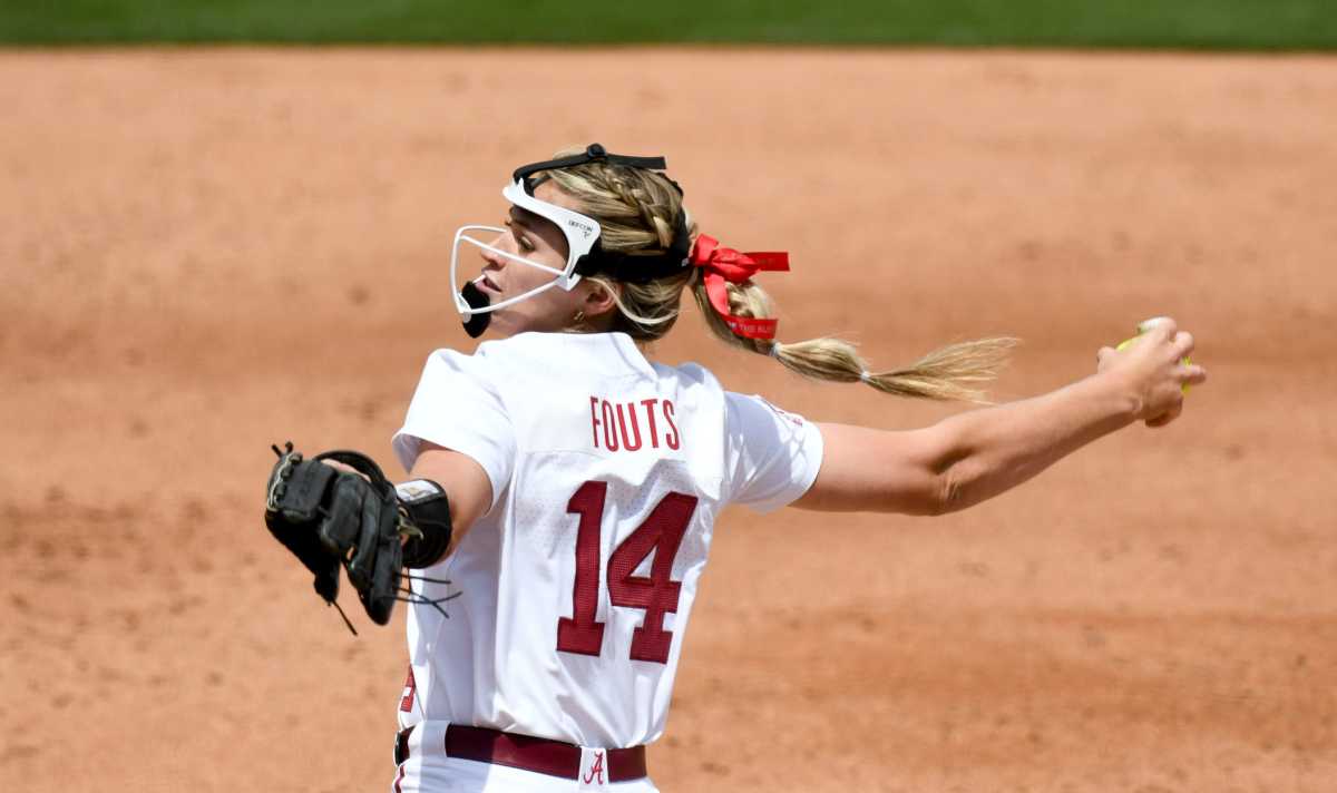 Alabama Softball Pitcher Montana Fouts DaytoDay with Hyperextended Knee Sports Illustrated