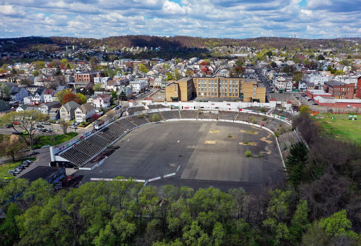 An overhead view of Hinchliffe Stadium before refurbishment efforts officially began.