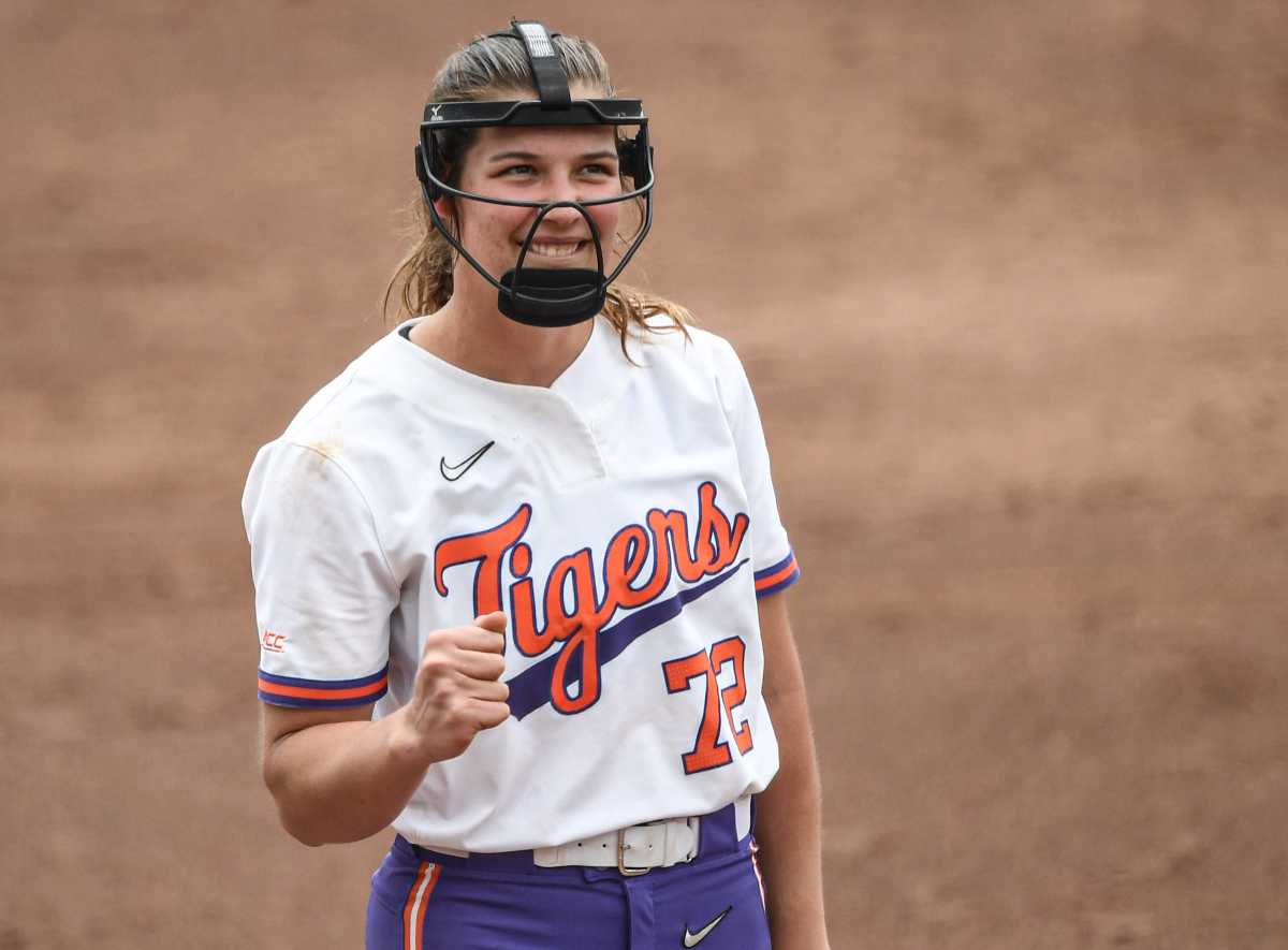 SB - Clemson Tigers, Valerie Cagle