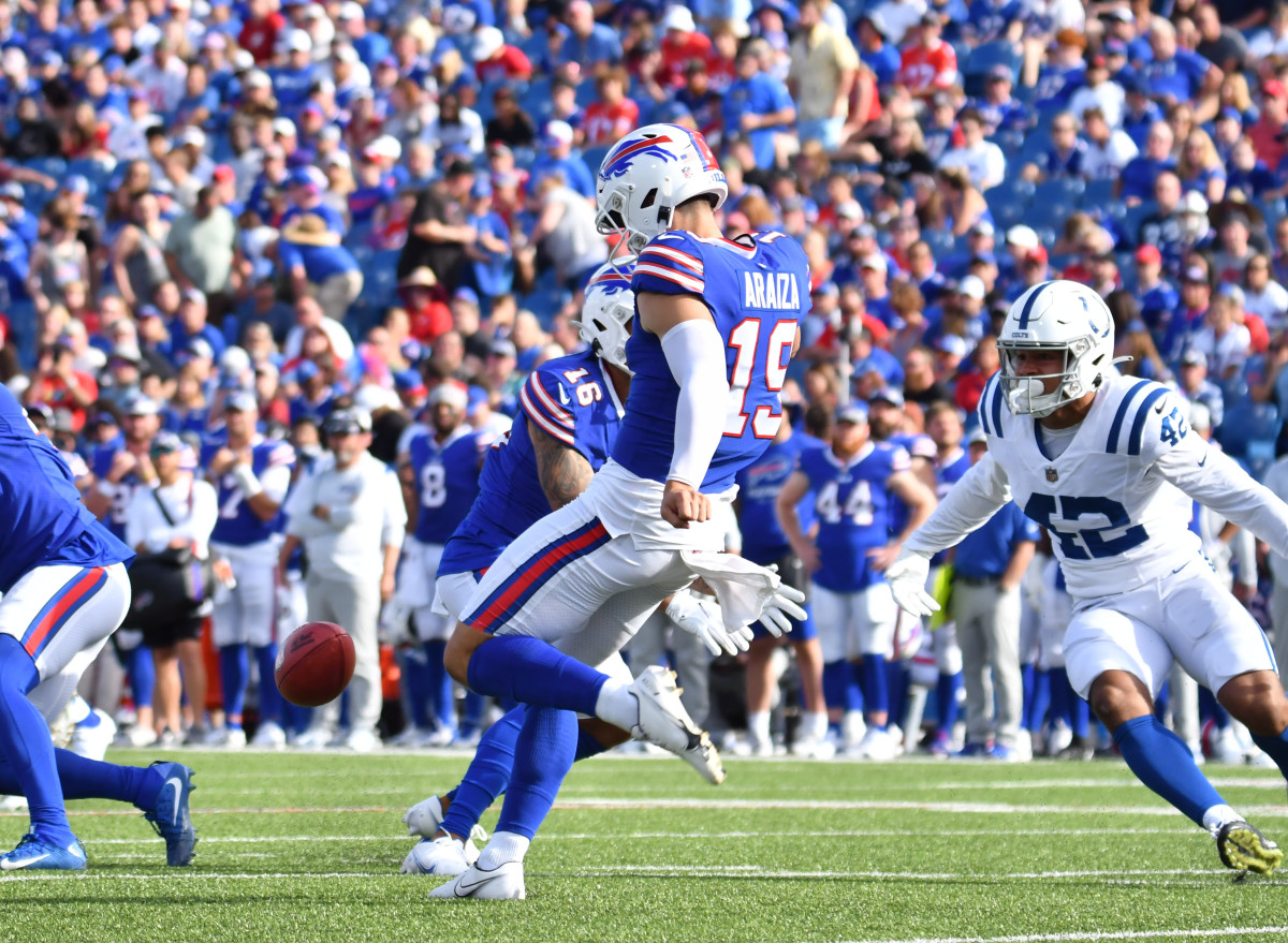 Bills' 2022 draft pick Matt Araiza punts in a NFL Preseason game