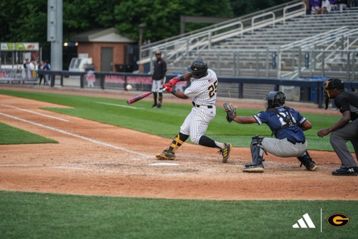 Grambling State's Keylon Mack sends one over the fence against Jackson State (baseball)