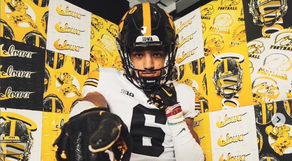 Dayton Howard Plays with Chip on Shoulder Sports Illustrated Iowa