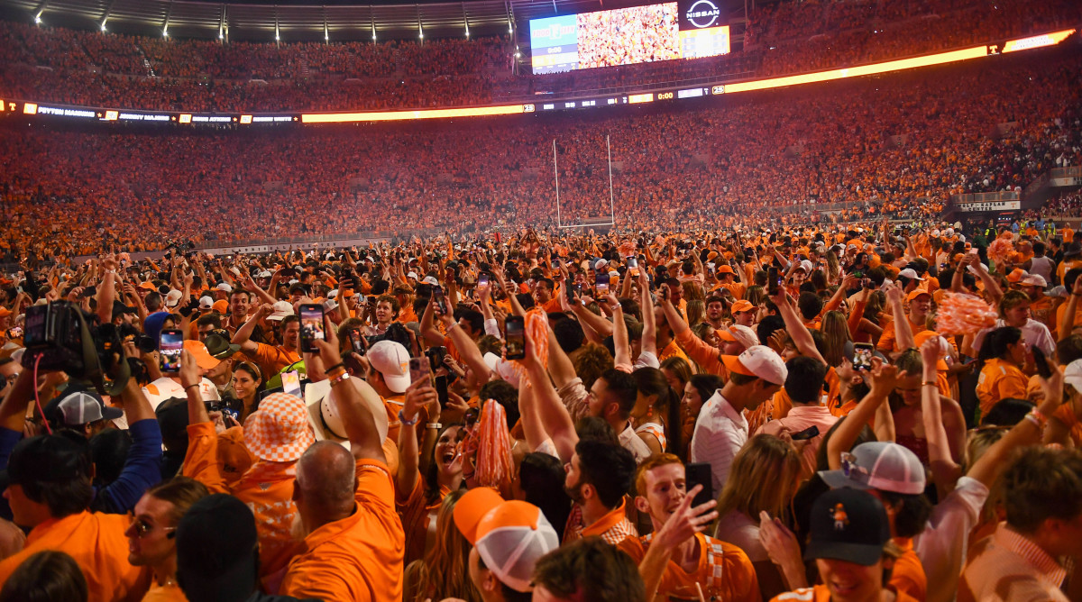 Tennessee fans storm the field in October
