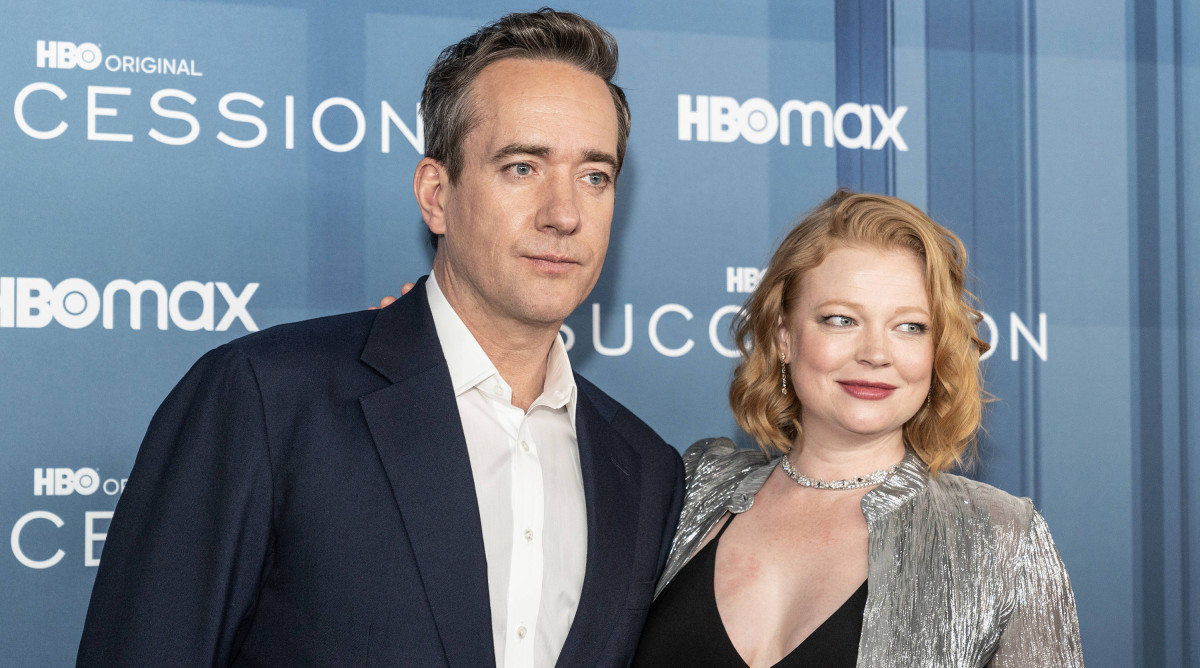 Matthew Macfadyen and Sarah Snook, stars of HBO's Succession, pose for a picture.