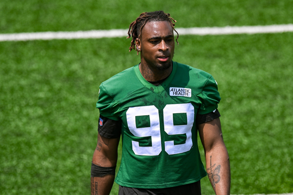DE Will McDonald at Jets' OTAs on May 31