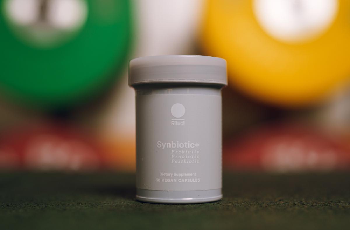 Ritual Synbiotic+ is a supplement formulated with prebiotics, probiotics and postbiotics.