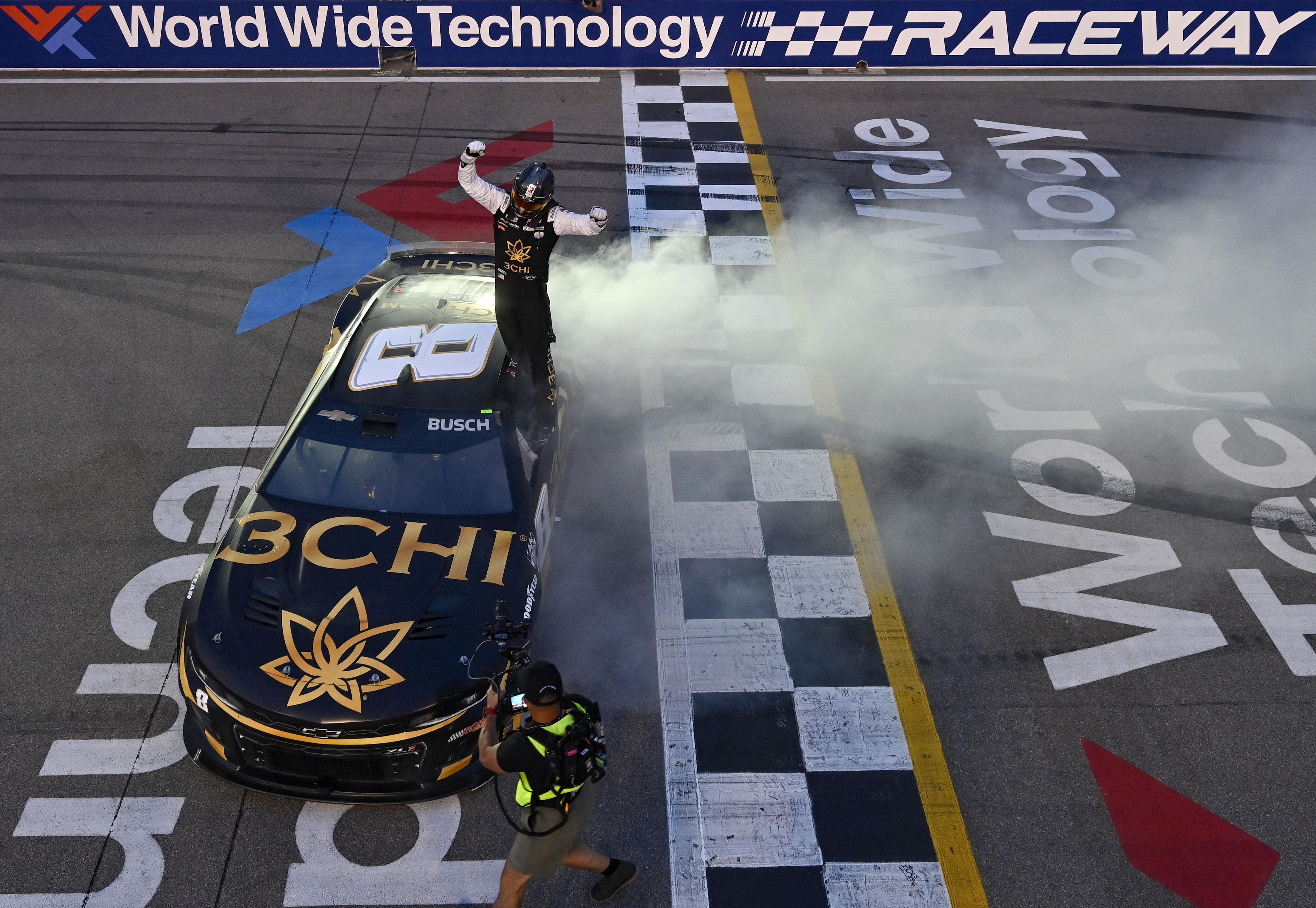See the story, all the stats, VIDEOS from Kyle Buschs win in Sundays NASCAR Cup race