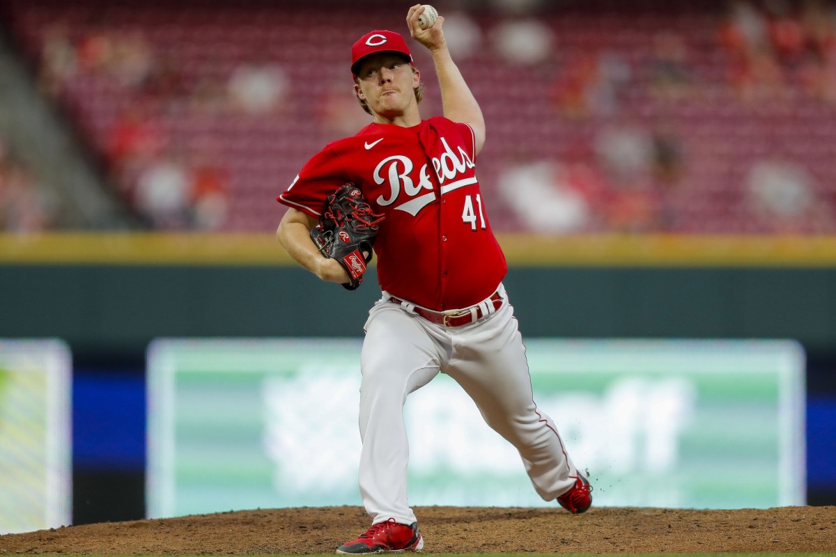 Cincinnati Reds' Andrew Abbott Makes Baseball History in Debut Fastball