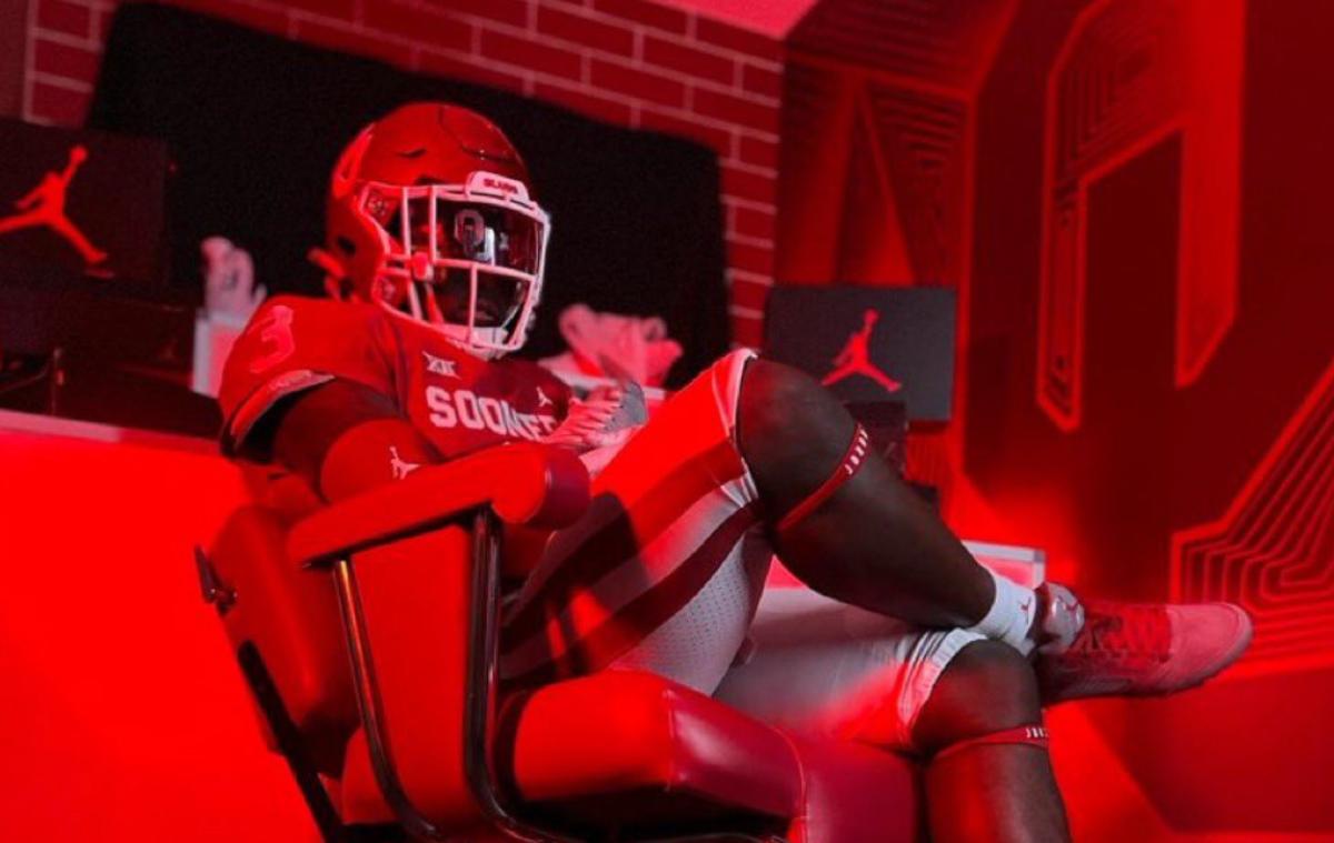 Oklahoma in the Mix for 2024 4star RB Sports Illustrated Oklahoma Sooners News, Analysis and More