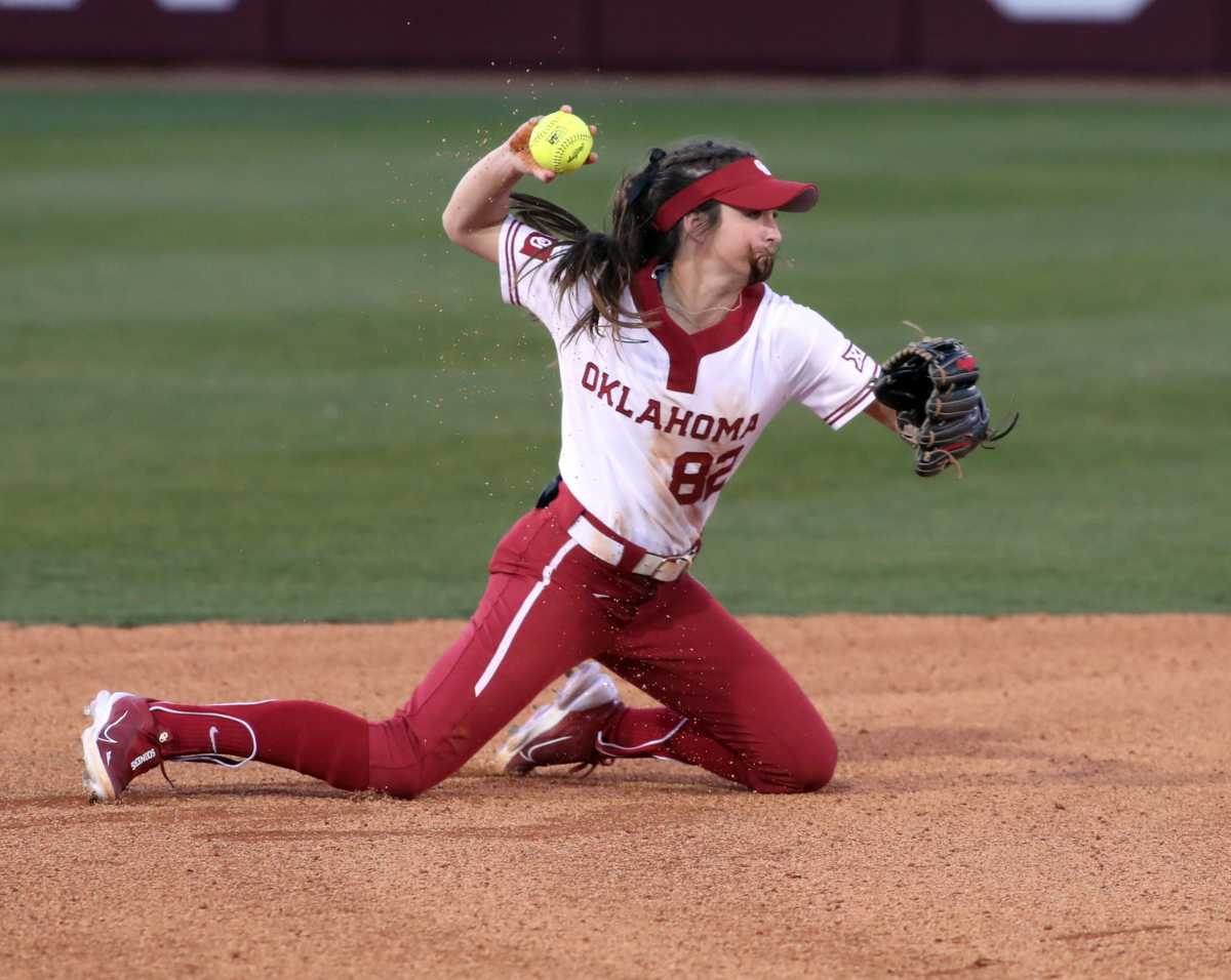 WATCH Oklahoma SS Avery Hodge Turns in SportsCenter's Top Play