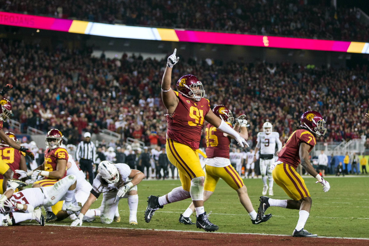 USC DT Brandon Pili (91)