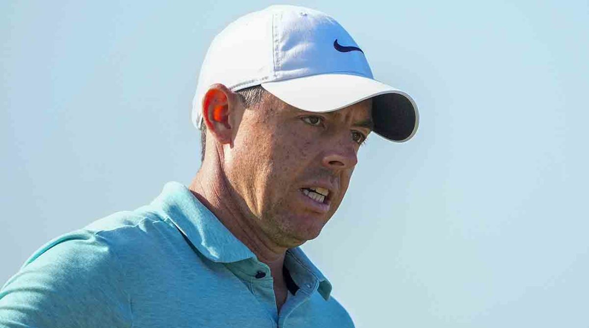 Rory McIlroy reacts after missing a putt on the 14th hole during the final round of the 2023 U.S. Open.