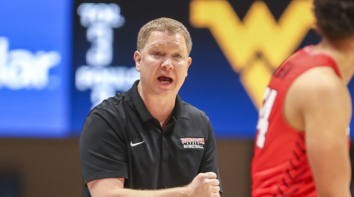 West Virginia Coaching Candidates to Succeed Bob Huggins Sports
