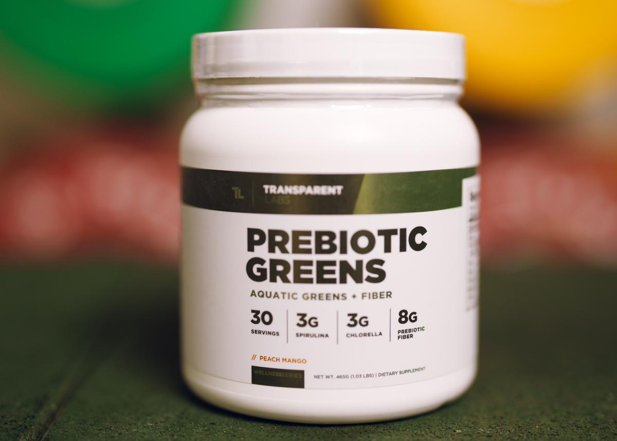 Transparent Labs Prebiotic Greens is a powder supplement that includes organic acacia fiber, green banana flour and organic Jerusalem artichoke.