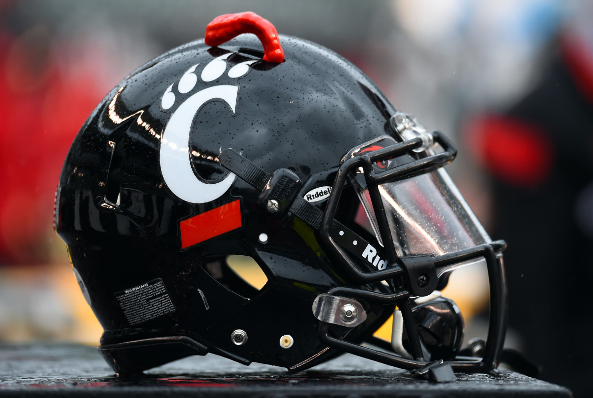 Report: Cincinnati Bearcats Football Hiring Iowa State Linebackers ...