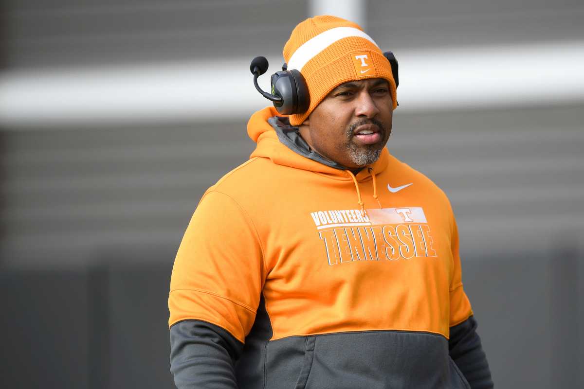 Tennessee Volunteers RB coach Jerry Mack during spring practice. (Photo by Calvin Mattheis of the News Sentinel)