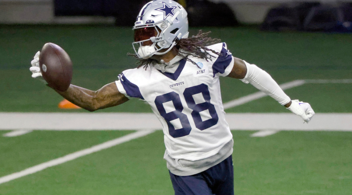 Dallas Cowboys wide receiver CeeDee Lamb (88) makes a catch during an NFL football practice at the team’s training facility in Frisco, Texas, Thursday, May 25, 2023. (AP Photo/Michael Ainsworth)