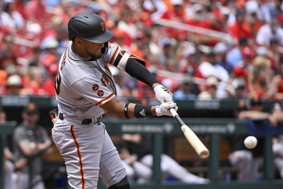 SF Giants center fielder Luis Matos swings at a pitch against the St. Louis Cardinals (2023).