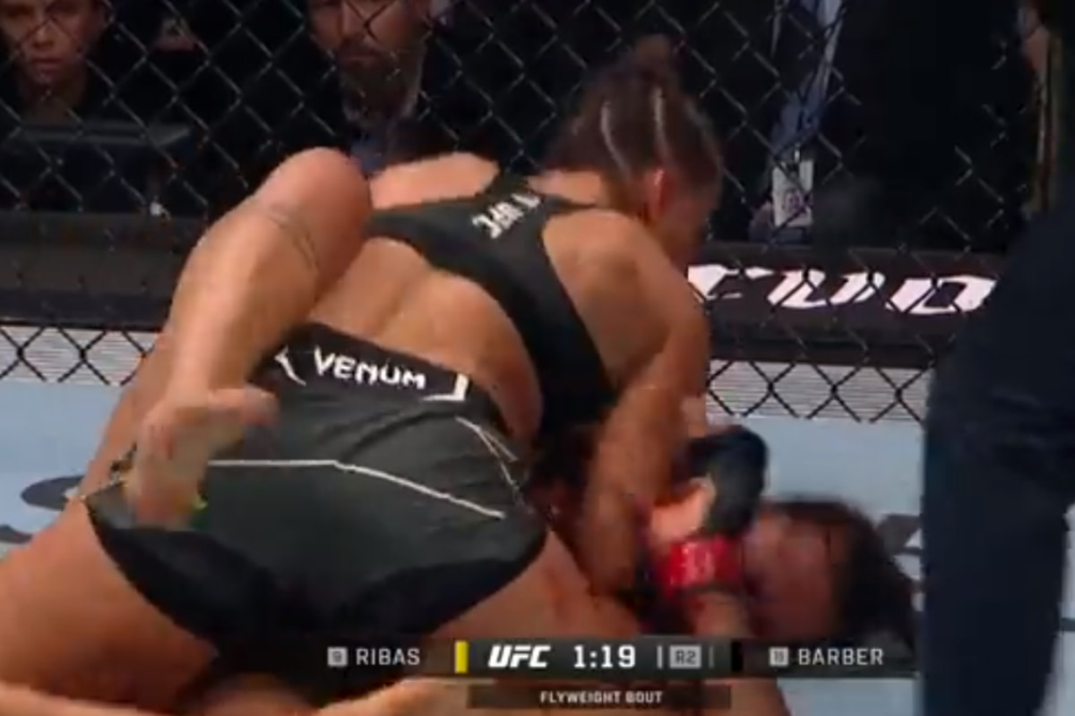 VIDEO Maycee Barber Finishes Amanda Ribas In Barn Burner at UFC