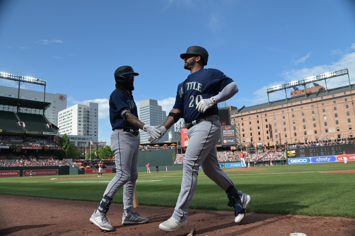 Seattle Mariners' Mike Ford Hits GameTying HR and Makes Team History