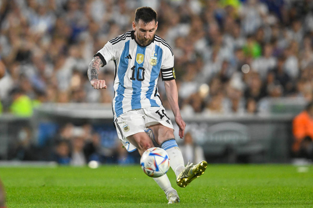 Watch Lionel Messi's best ever freekicks Futbol on FanNation