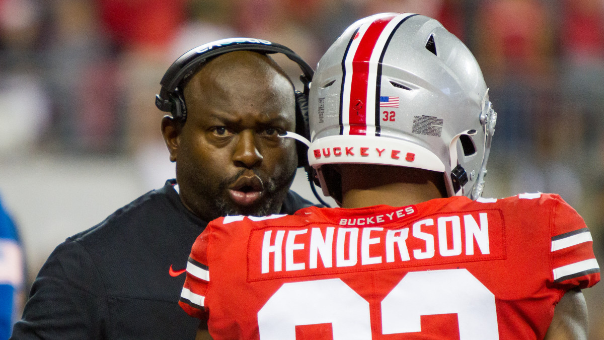 Report Michigan Wolverines to Hire Ohio State Buckeyes Running Backs