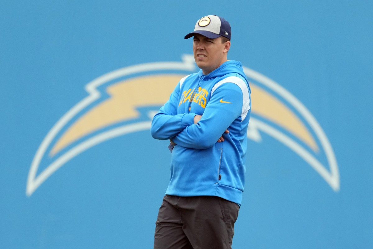 Chargers News: Kellen Moore Breaks Down Justin Herbert's Offseason Shoulder Rehab - Sports Illustrated Los Angeles Chargers News, Analysis and More