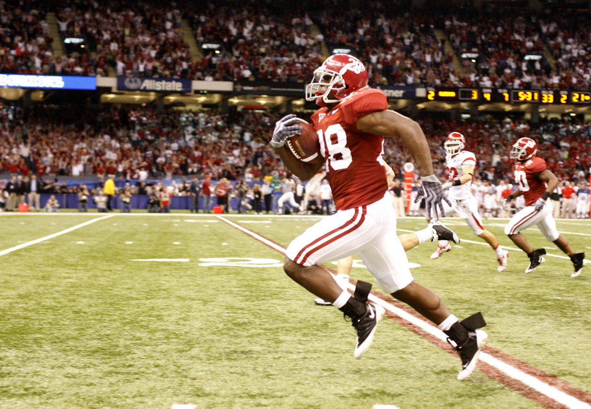 Alabama kick returner Javier Arenas (28) celebrates his 73-yard punt return for a touchdown against Utah during the first half of the 2009 Sugar Bowl at the Louisiana Superdome.