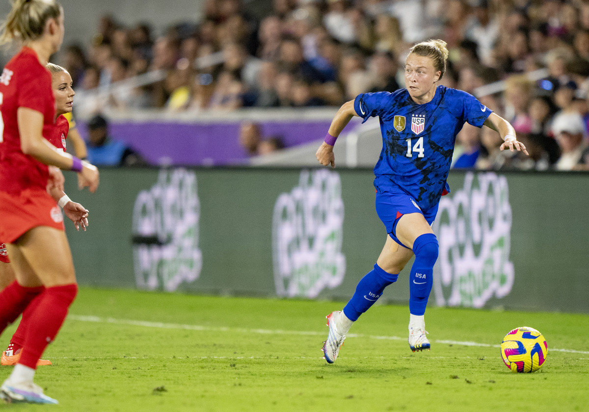 U.S. women's national team defender Emily Sonnett in action, dribbles the ball vs Canada during the SheBelieves Cup.